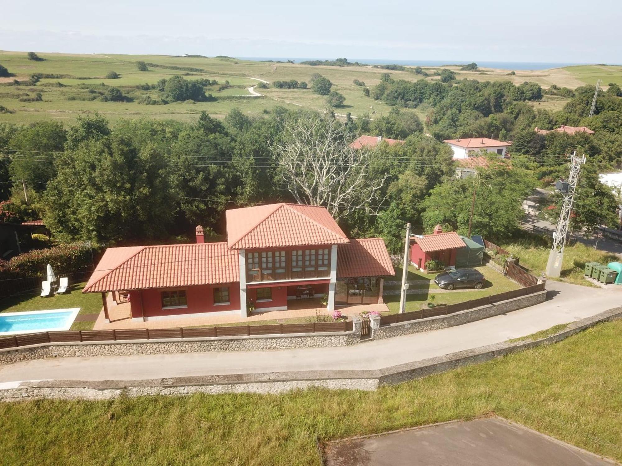 La Casa Roja Asturias Villa Hontoria Eksteriør billede